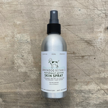 Load image into Gallery viewer, Natural Skin Relief Spray (Low-Shed Formula)