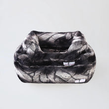 Load image into Gallery viewer, Deluxe Dog Bed
